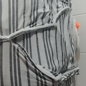 Short sleeved nursing/maternity top